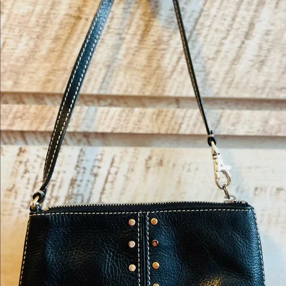 Michael Kors Black Leather and embossed Silver Button Wristlet Vintage - Picture 3 of 16